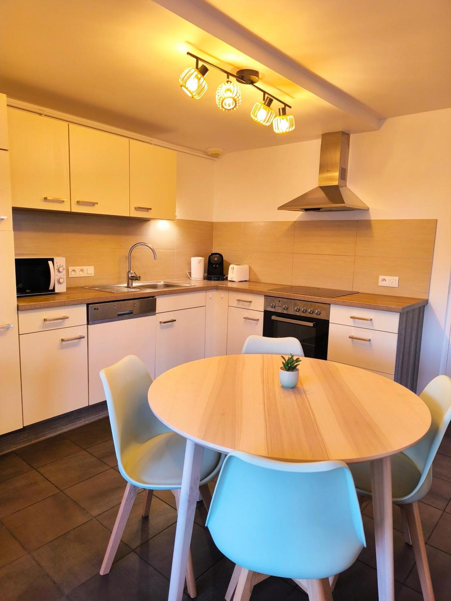 Duplex Moderne A 10 Minutes De Colmar Appartement Wintzenheim Buitenkant foto